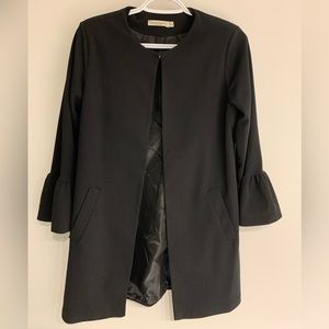 Basic Black Blazer Jacket. Italian made. Bell sleeves. Cape neck. Lined. Pockets
